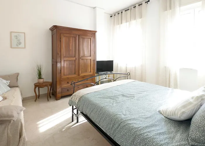 Ari'stay - Panoramic In Piazza Alfieri -2br Διαμέρισμα *